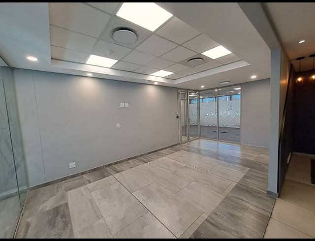 3,438M² OFFICE FOR SALE IN WAVERLEY